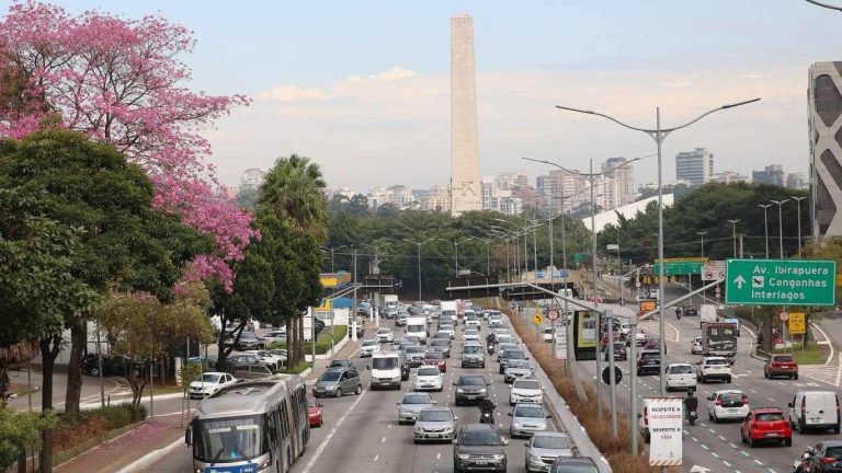 Prefeitura de SP cancela rodízio durante o Carnaval; veja o que muda