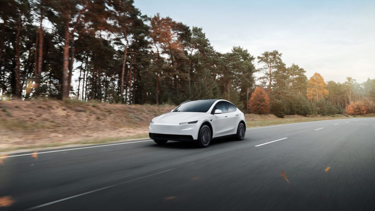 Mercado automotivo europeu cresce em fevereiro com retomada da Tesla