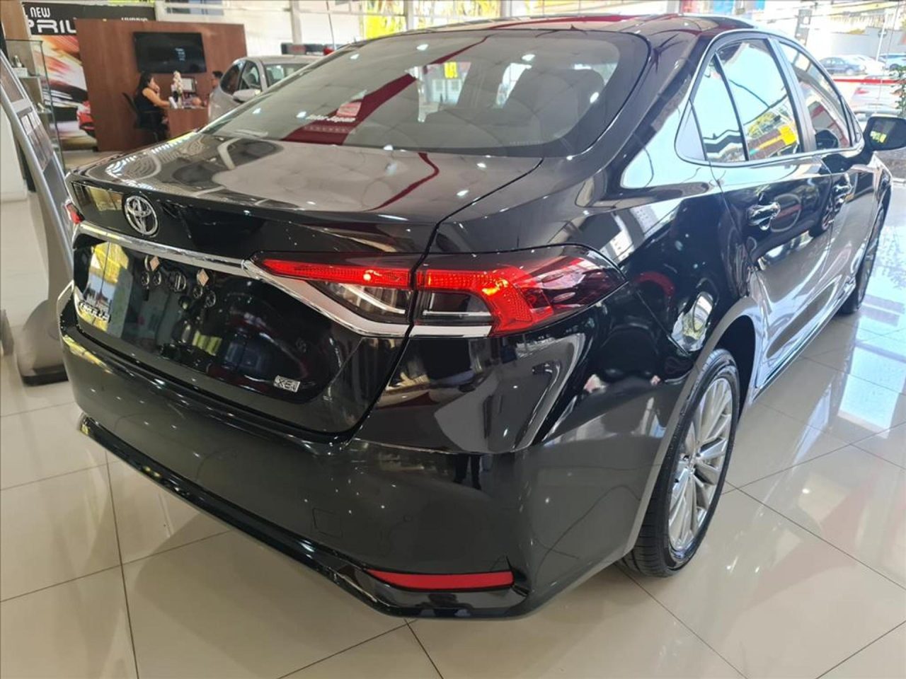 Toyota libera Corolla GLI Hybrid 2026 com descontão de R$ 47.139 para PcD