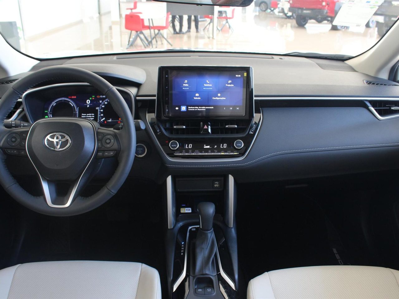 Toyota eleva preços do Corolla Cross em até R$ 2.800 e topo já beira R$ 225 mil