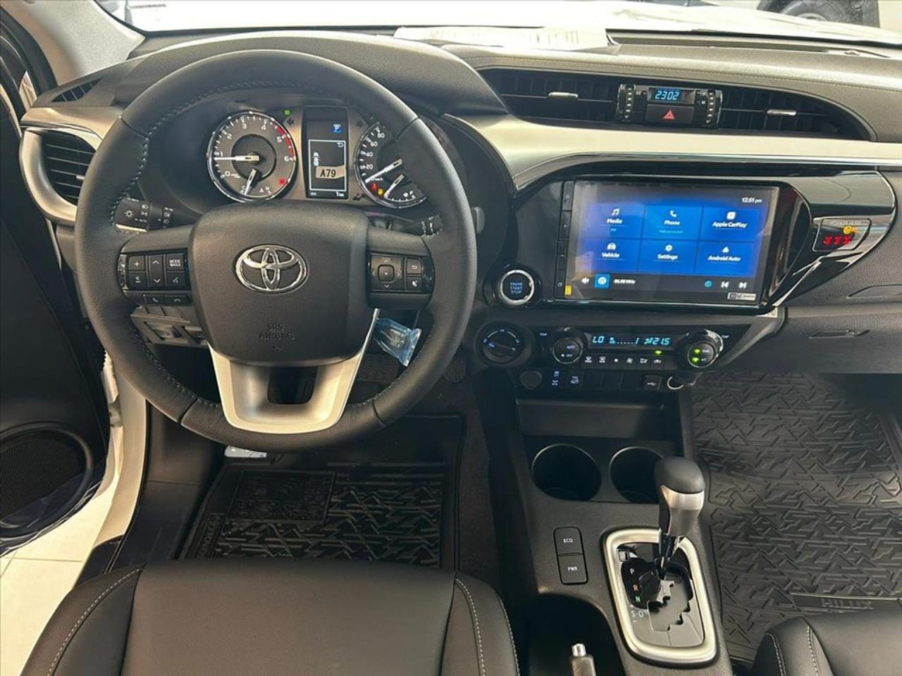 Toyota Hilux Power Pack AT 2026 fica R$ 64.856 mais barato para CNPJ em fevereiro
