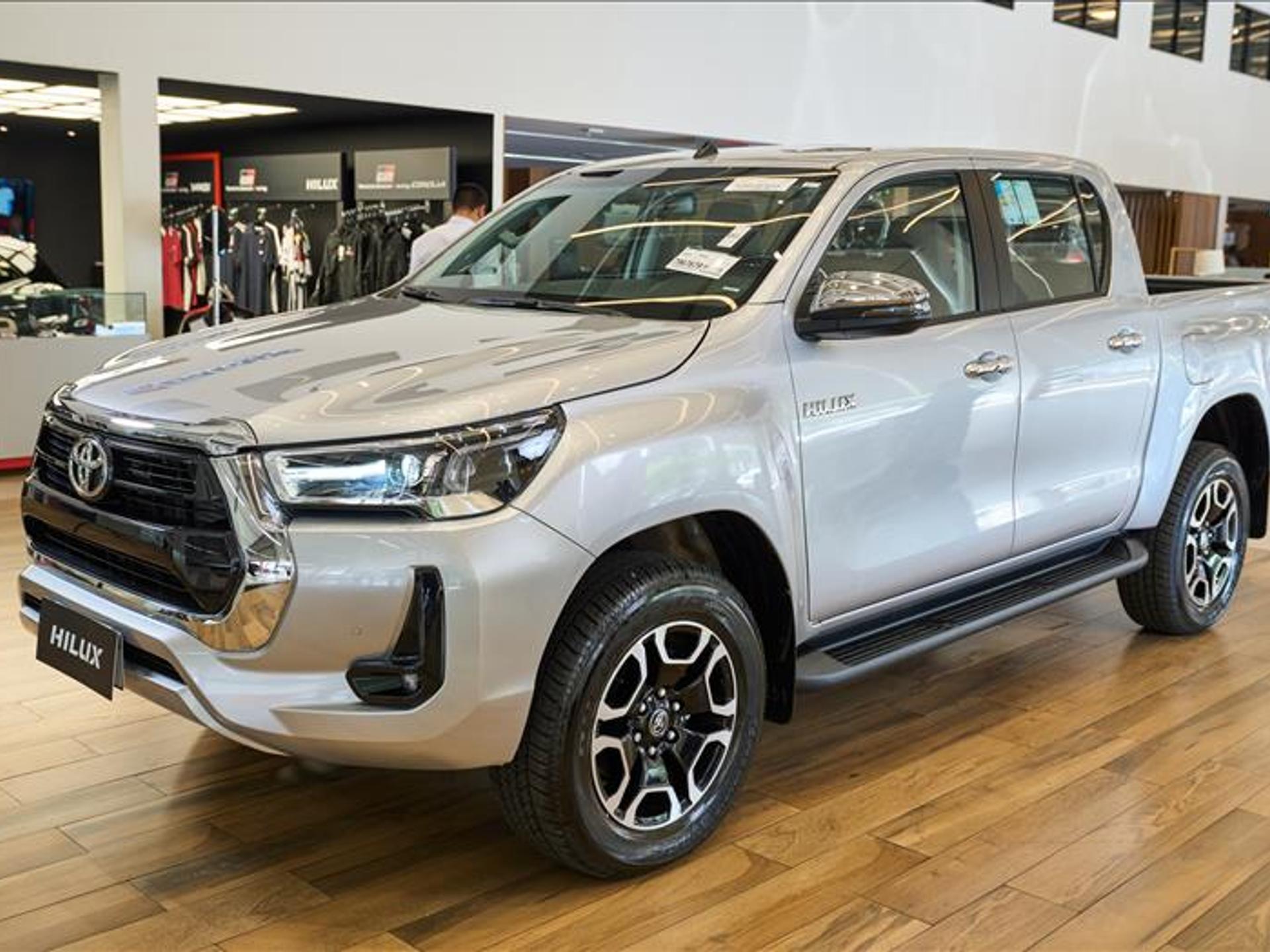 Toyota libera Hilux SR 2026 com desconto de R$ 55,8 mil para CNPJ em fevereiro