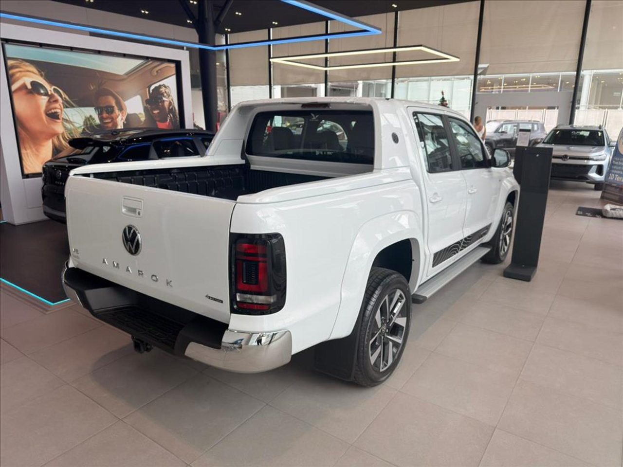 Volkswagen Amarok Extreme 2026 tem desconto especial para CNPJ e produtor rural em fevereiro. Confira preço, condições e como aproveitar!