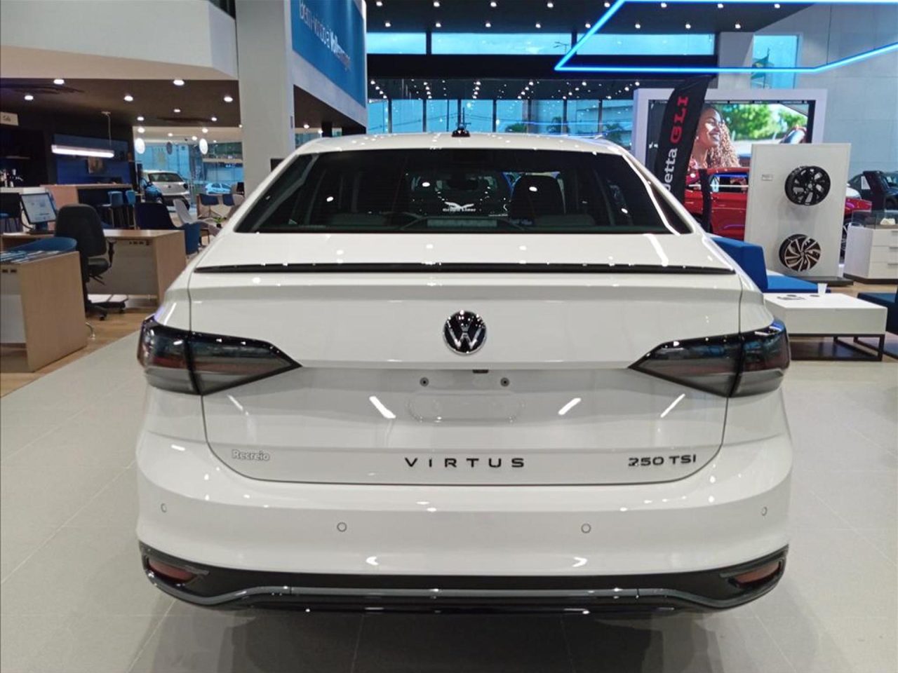 Volkswagen corta R$ 35.494,20 do Virtus Exclusive 2026 em oferta para PcD