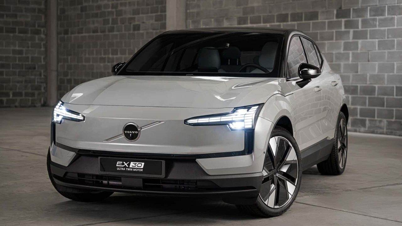 Teste: Volvo EX30 Ultra Twin Motor combina 428 cv e aceleração de 3,6 s