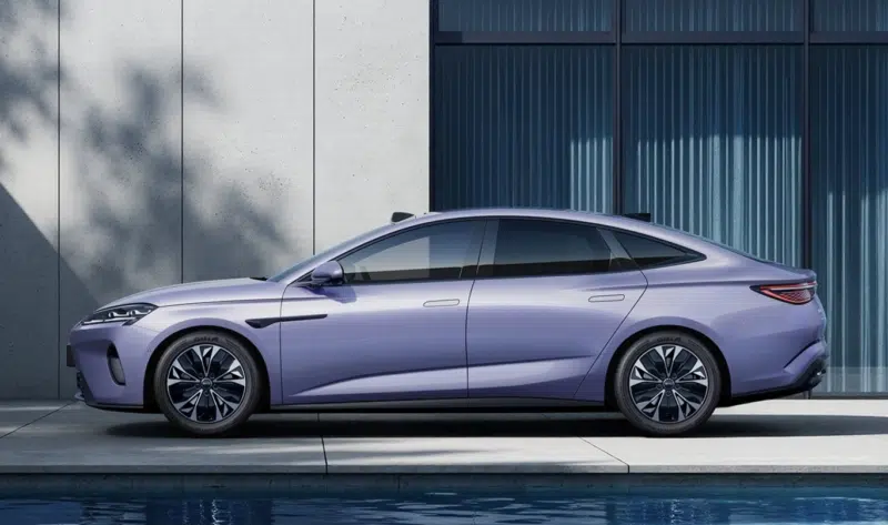 BYD mostra o Seal 07 EV em imagens inéditas antes da apresentação oficial