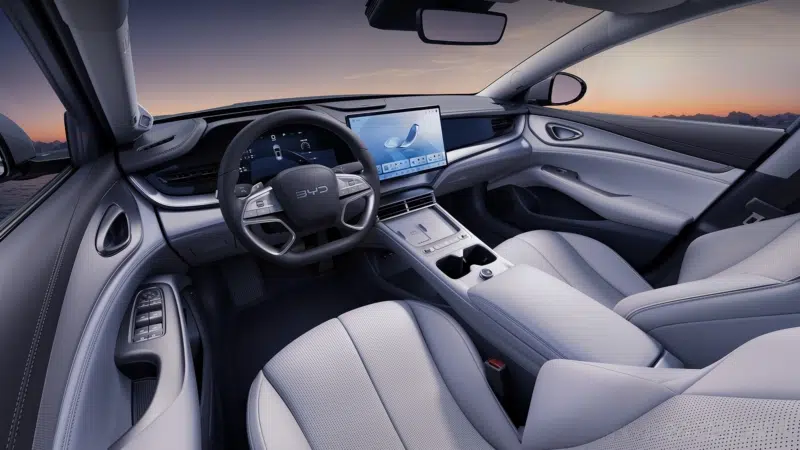 BYD mostra o Seal 07 EV em imagens inéditas antes da apresentação oficial