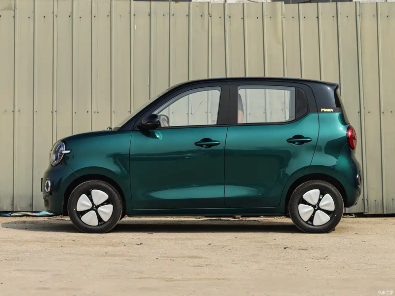 Wuling lança Mini EV 2026 com autonomia ampliada de 301 km e recarga rápida