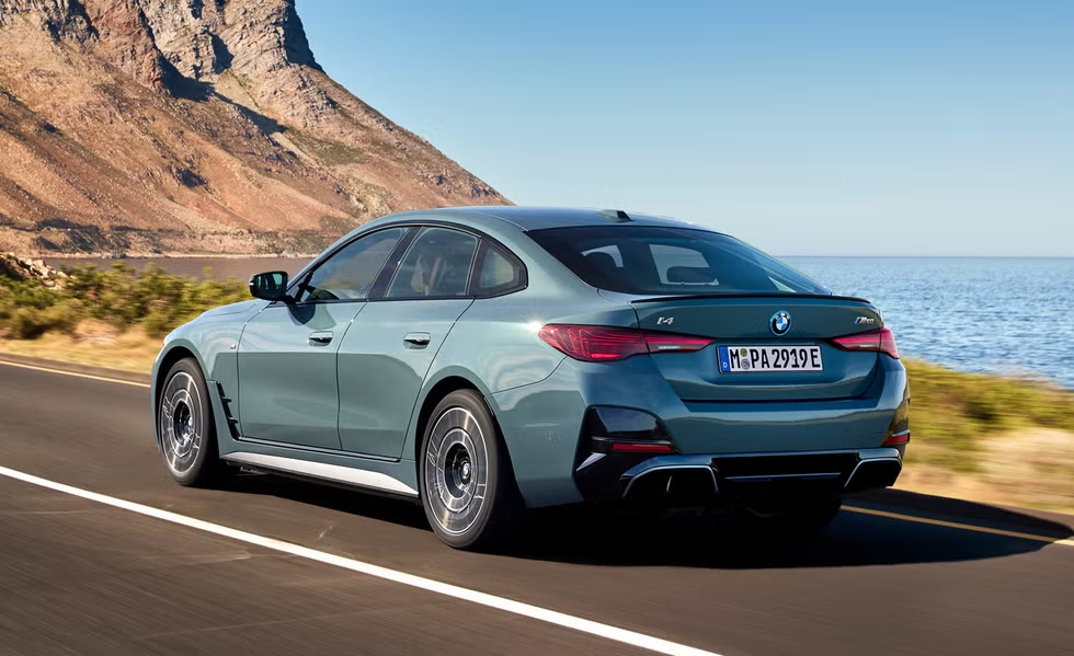 Novo sedã elétrico da BMW deve aposentar o i4 a partir de 2026