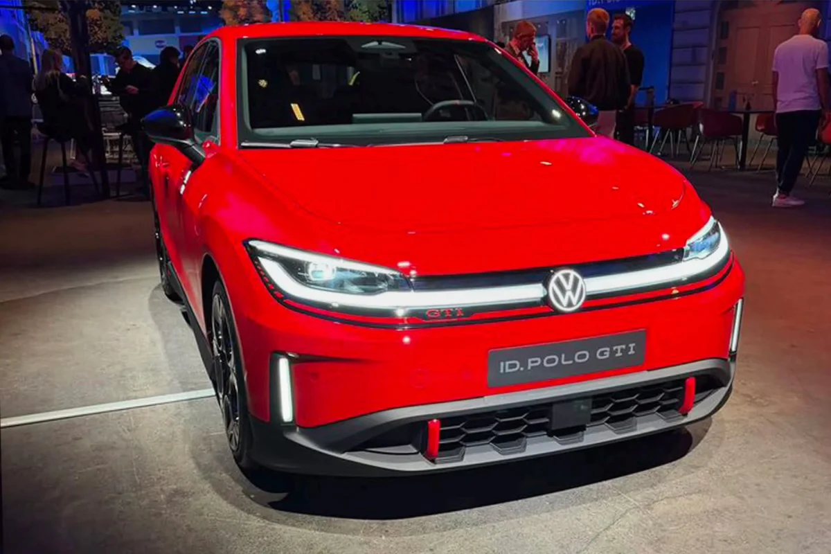 Fotos revelam novo Polo elétrico com até 450 km de alcance e versão esportiva GTI