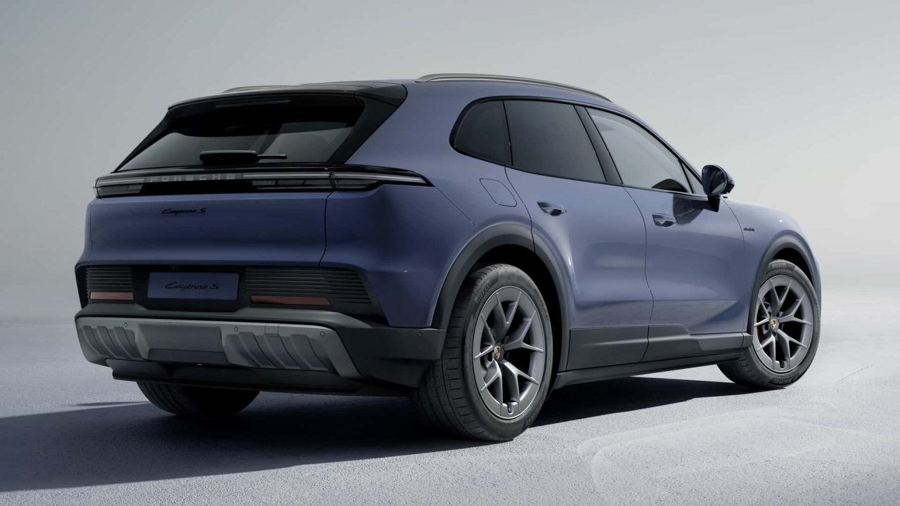 Porsche Cayenne S elétrico estreia com 657 cv e preço acima de R$ 1 milhão