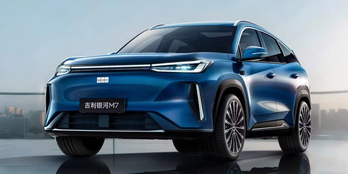 Geely revela data de estreia do Galaxy M7, novo híbrido competitivo