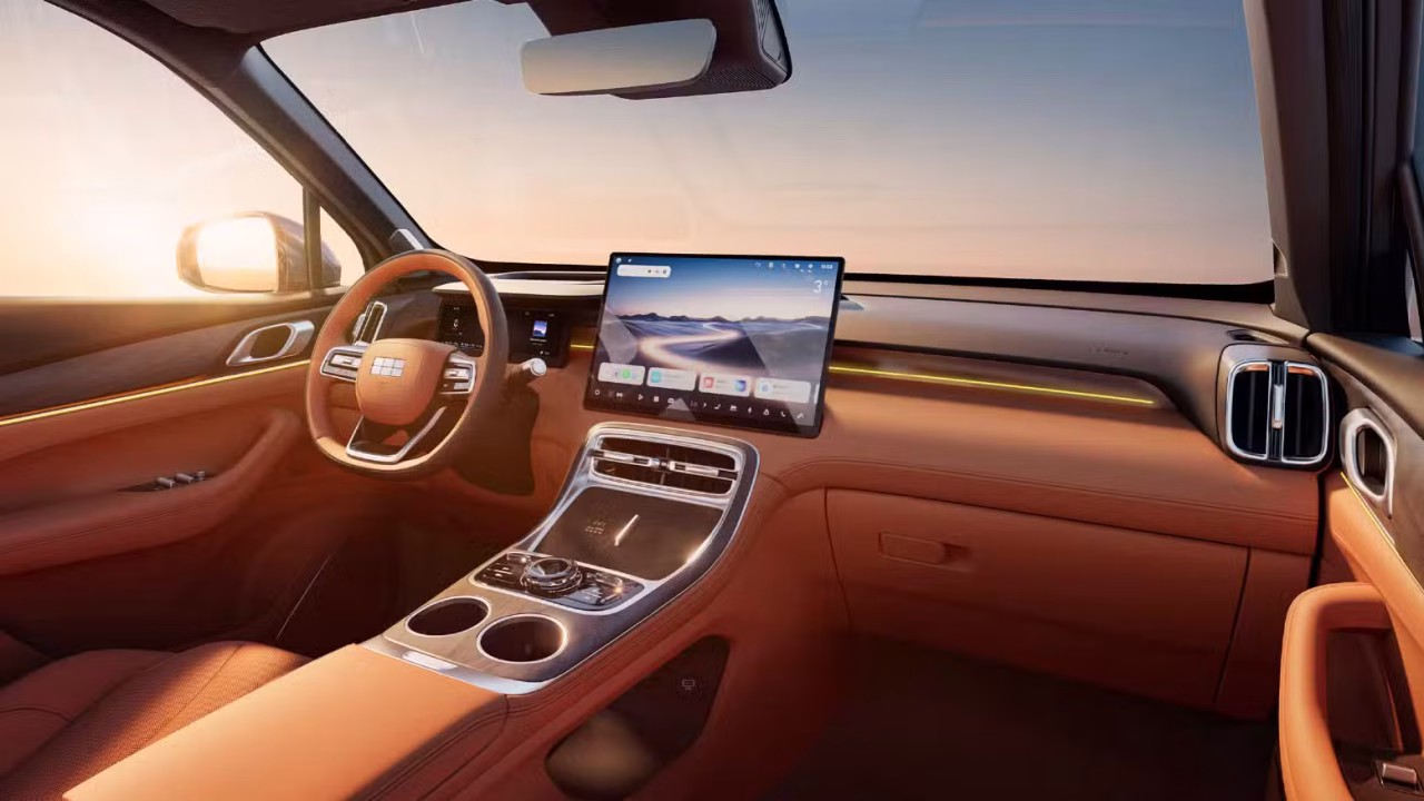 Geely revela data de estreia do Galaxy M7, novo híbrido competitivo