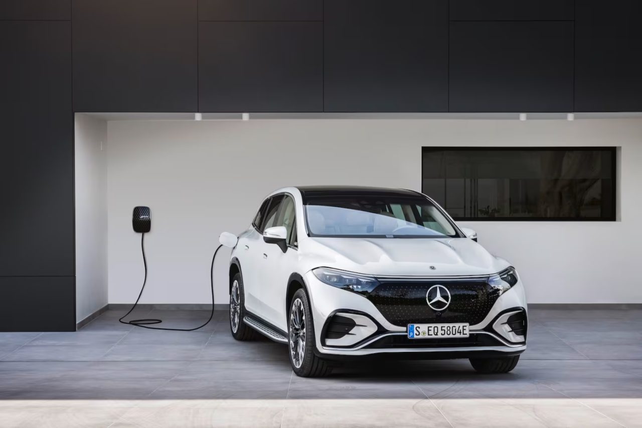 Mercedes-Benz é penalizada em R$ 124 milhões na Coreia do Sul por declarações enganosas sobre baterias