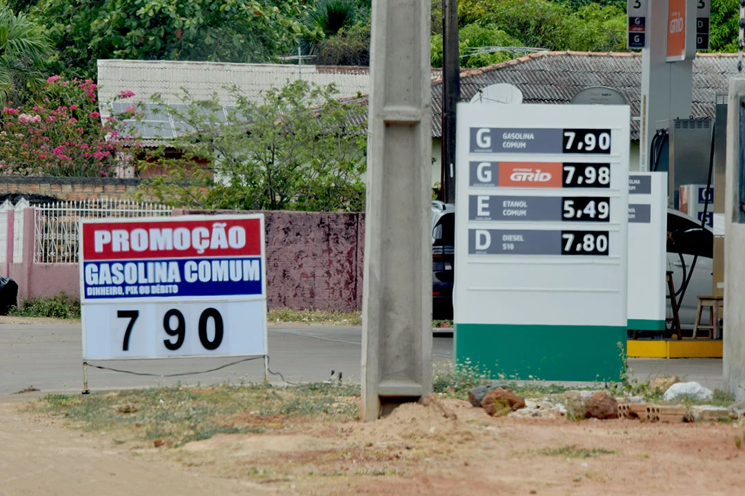Preço da gasolina dispara e se aproxima de R$ 8 em Boa Vista