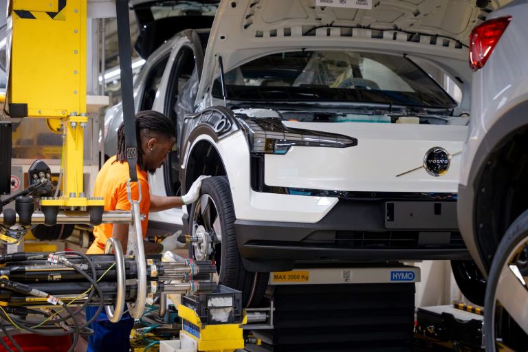 Volvo encerra produção do EX30 nos EUA ainda em 2026