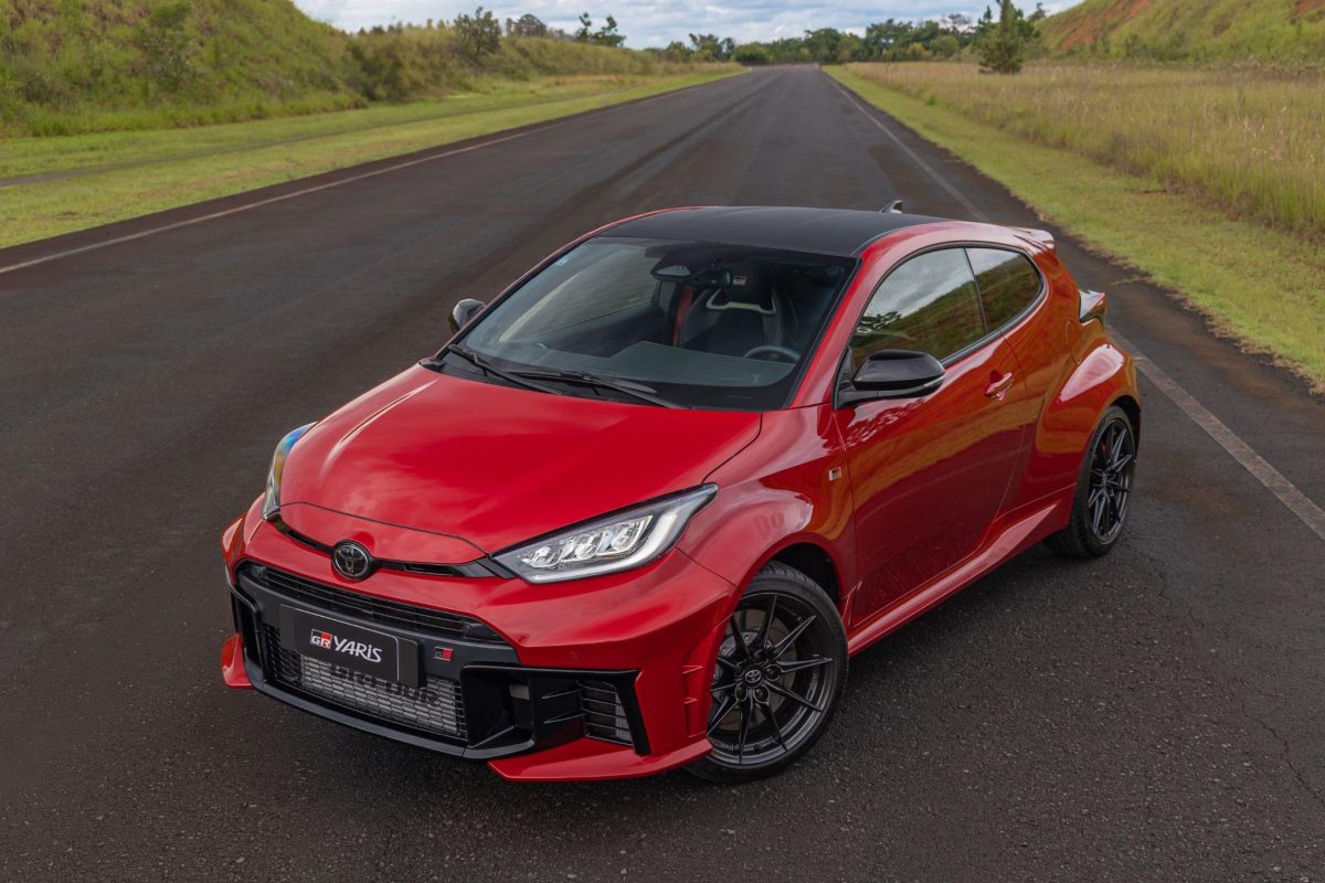 Toyota GR Yaris estreia no Brasil por R$ 354.990 e esgota primeiro lote rapidamente