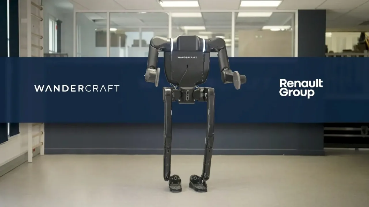 Renault aposta em robô “sem cabeça” para cortar custos e acelerar produção