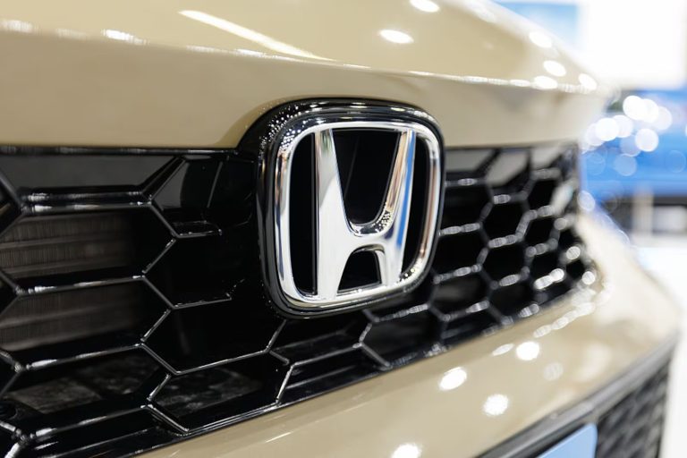 Honda projeta perda bilionária com reestruturação da divisão de veículos elétricos