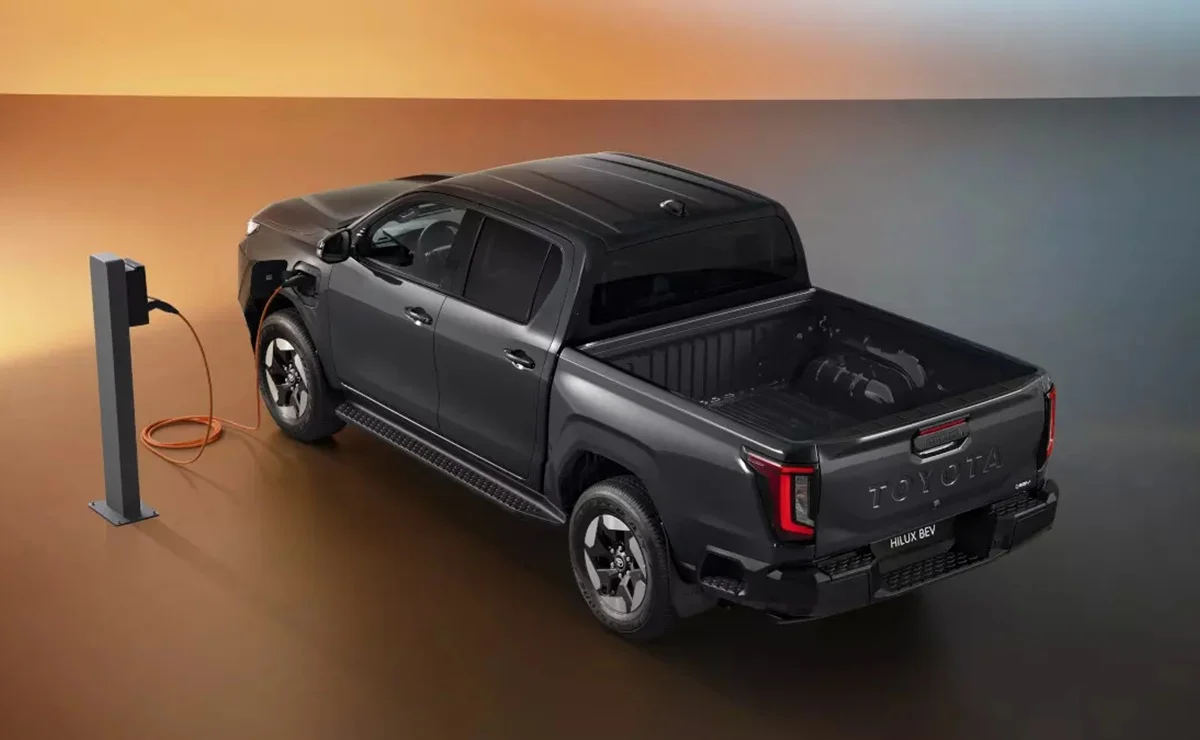 Nova geração elétrica da Toyota Hilux será fabricada em Zárate a partir de 2027