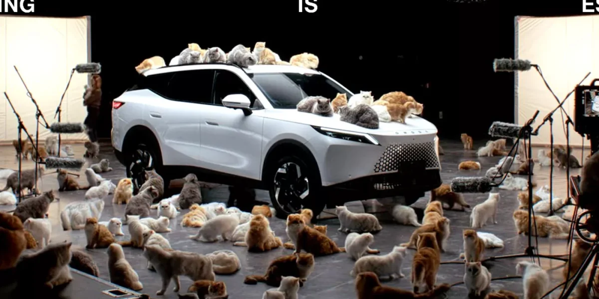 Omoda 7 estreia no Reino Unido com campanha estrelada por dezenas de gatos fofinhos