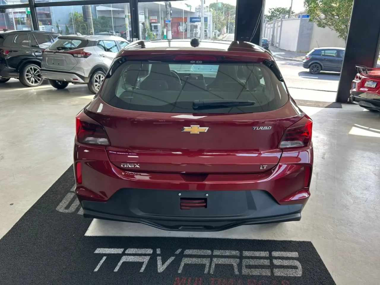 Chevrolet Onix AT Turbo 2026 tem desconto de quase R$ 24 mil para PcD em março