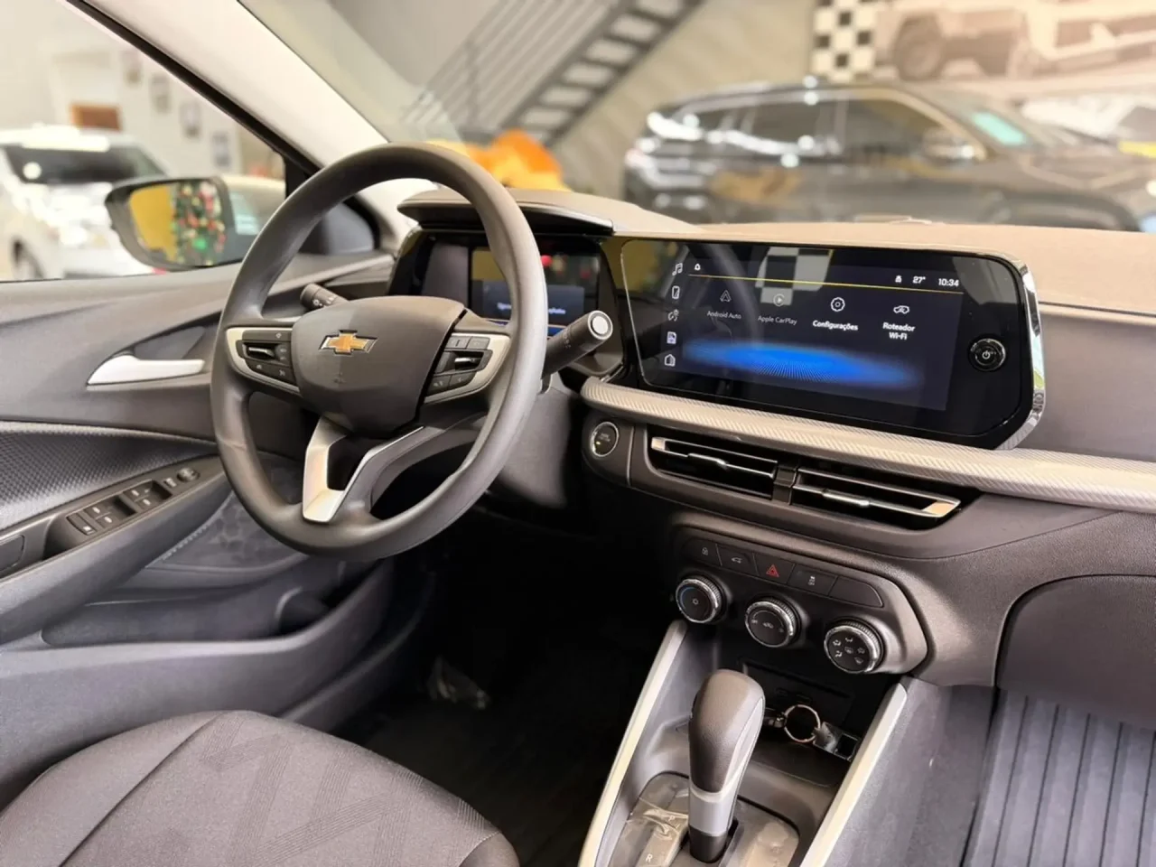 Chevrolet dá R$ 23.935,00 de desconto no Onix Plus LT para PcD