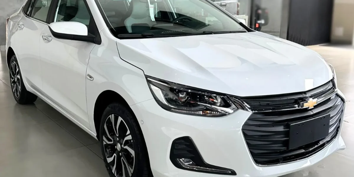 Chevrolet Onix Plus Premier ganha desconto de R$ 22.400,00 para CNPJ em março