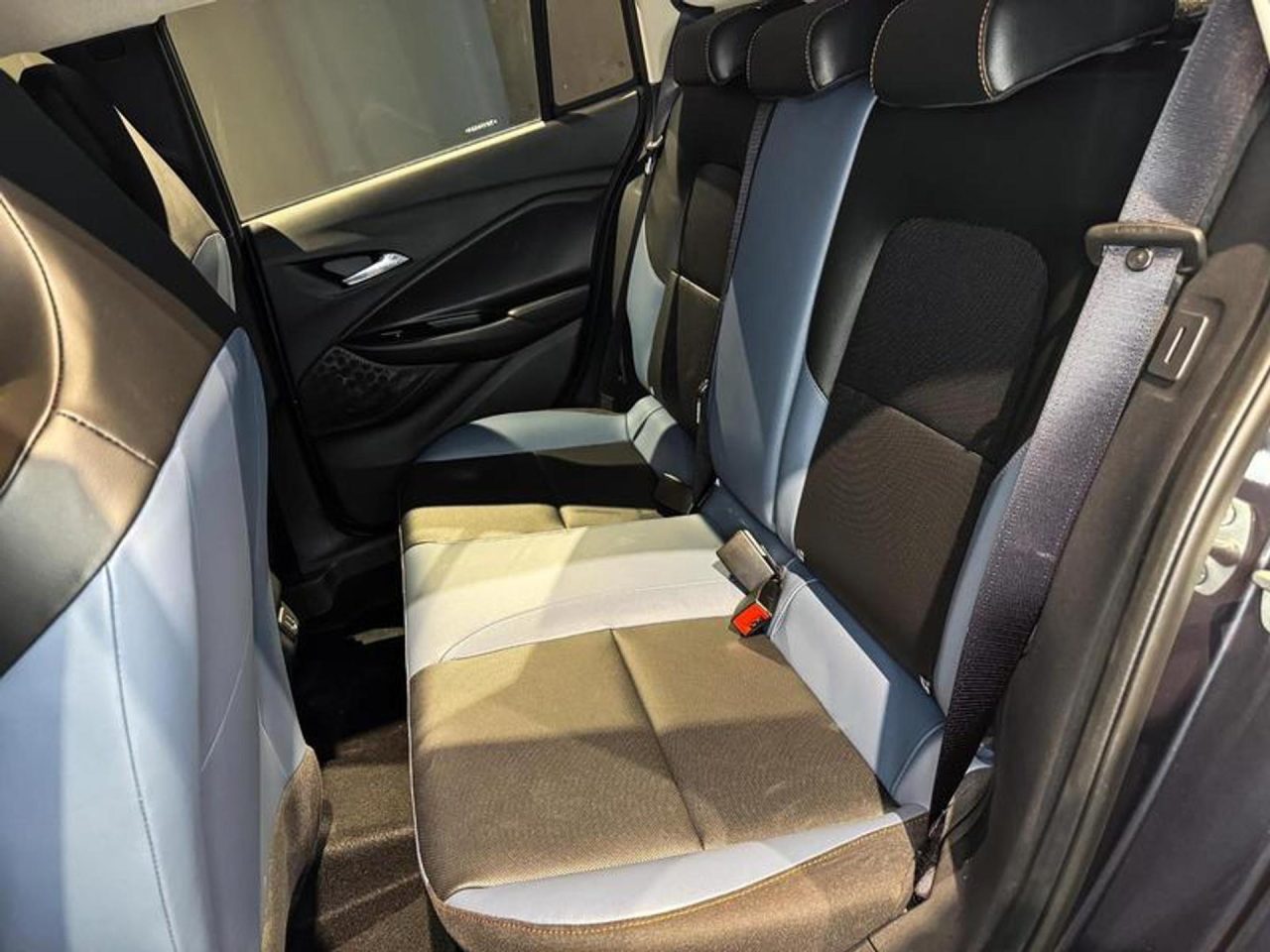 Chevrolet Onix Premier recebe desconto de R$ 18.760,00 para PcD em março