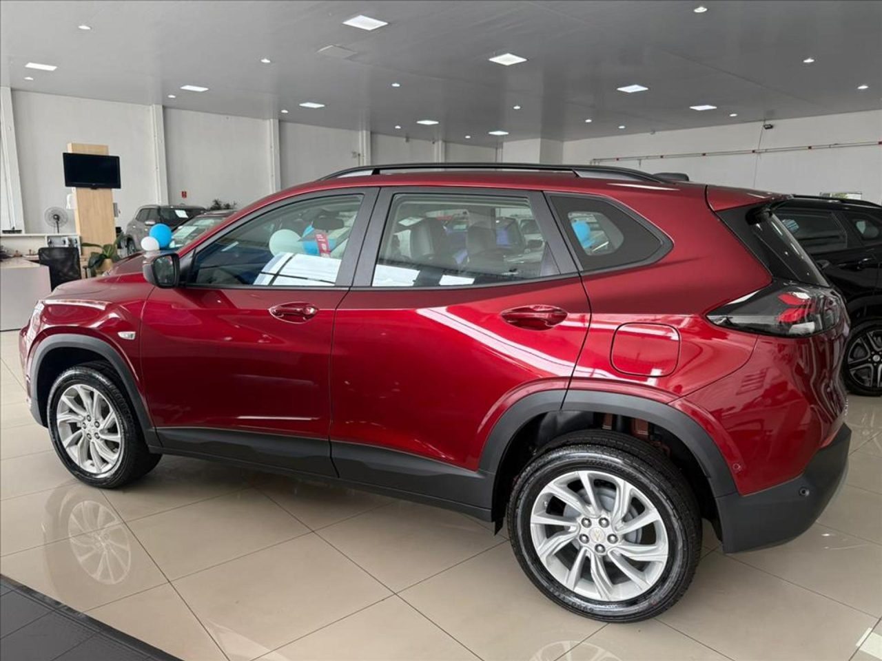 Chevrolet Tracker LTZ recebe desconto de R$ 20.930,00 para PcD em março