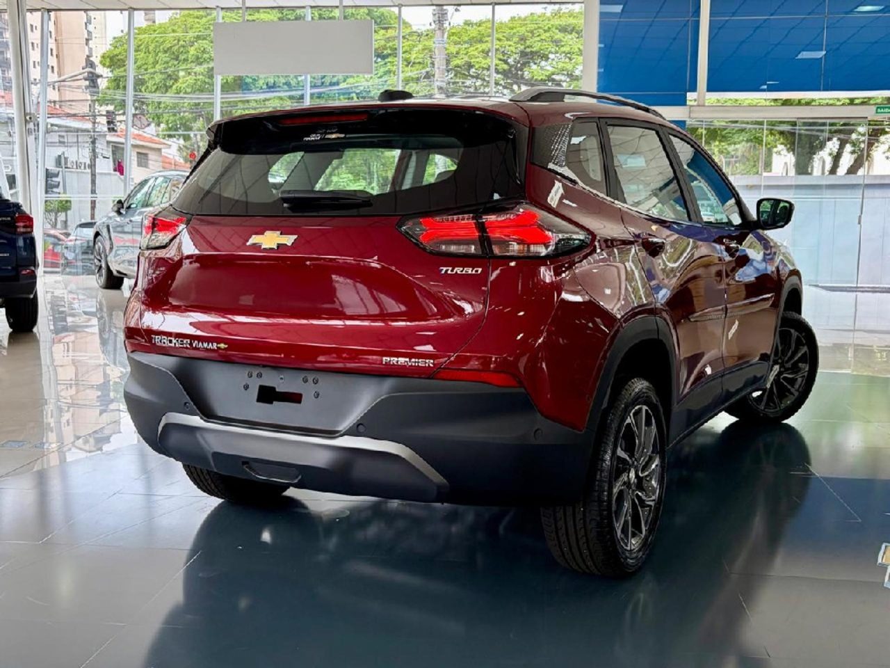 Chevrolet Tracker Premier ganha desconto de R$ 13.334,14 para PcD em março
