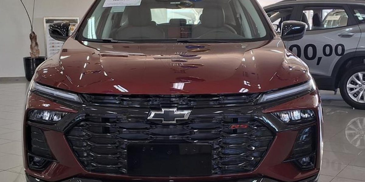 Chevrolet oferece R$ 24.300,00 de desconto no Tracker RS para PcD em março