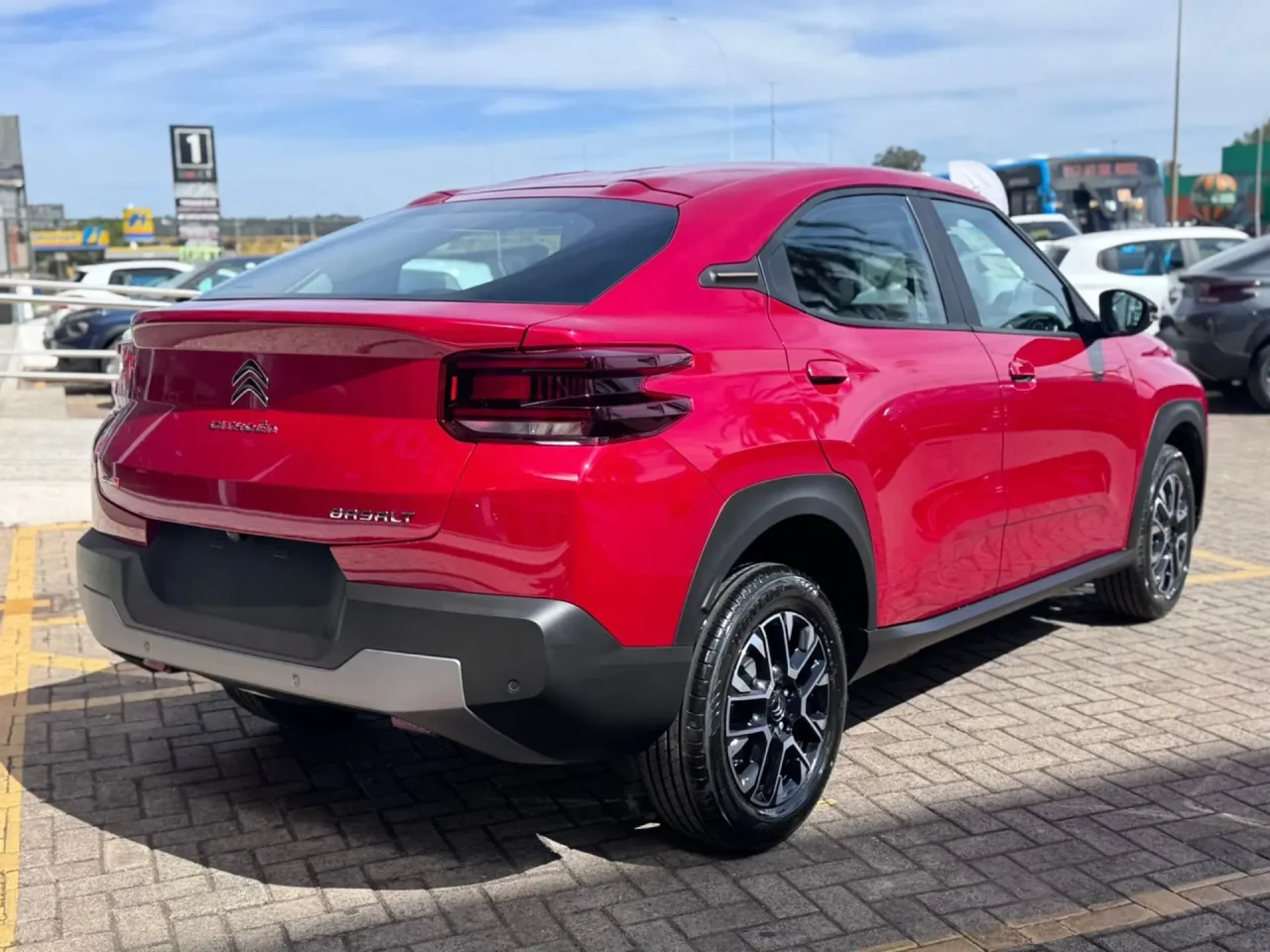 Citroën corta R$ 21.399,96 do Basalt Feel T200 CVT em oferta para PcD