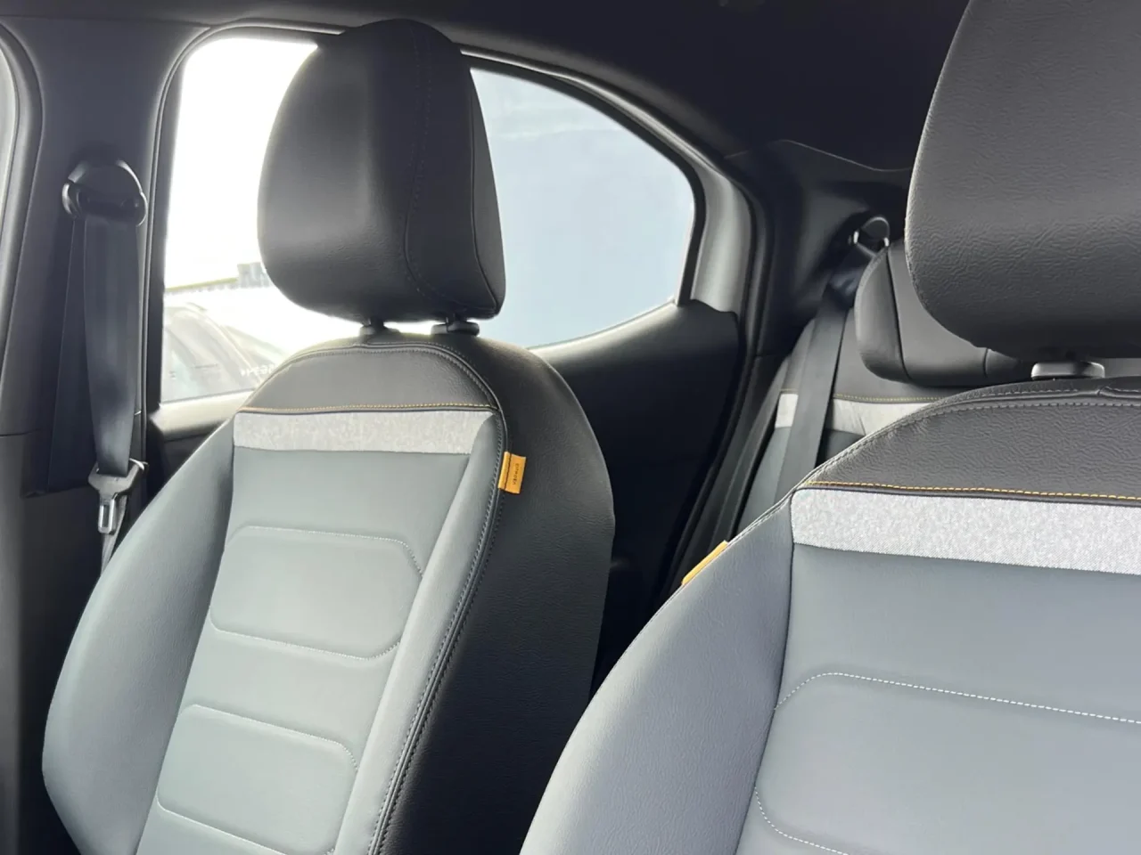 Citroën oferece R$ 15.764,52 de desconto no Basalt Shine para PcD em março