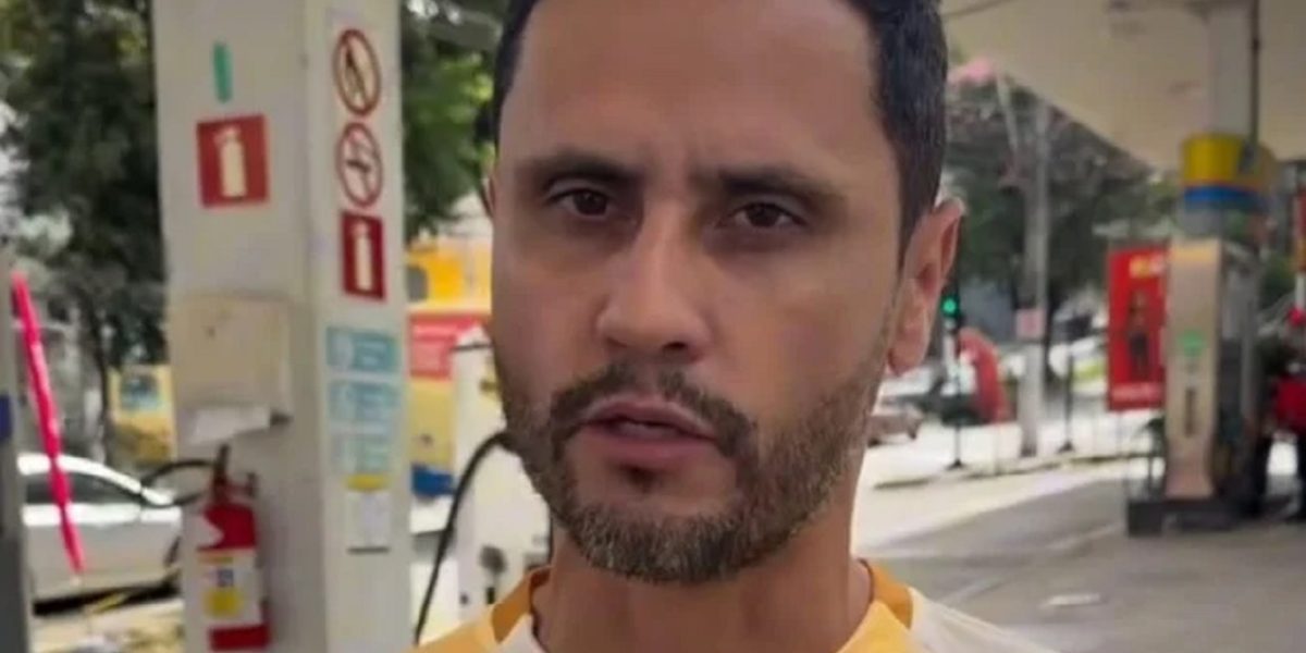 Senador sai em defesa de Lula e atribui alta dos combustíveis aos postos