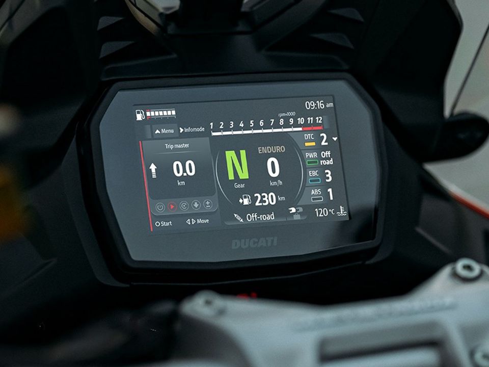 Ducati lança no Brasil a Multistrada V2S 2026 com menos peso e mais tecnologia
