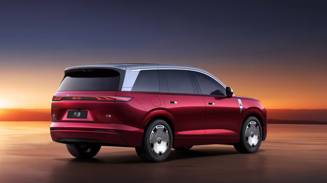 BYD revela oficialmente o Great Tang, SUV do segmento D que estreia em 5 de março