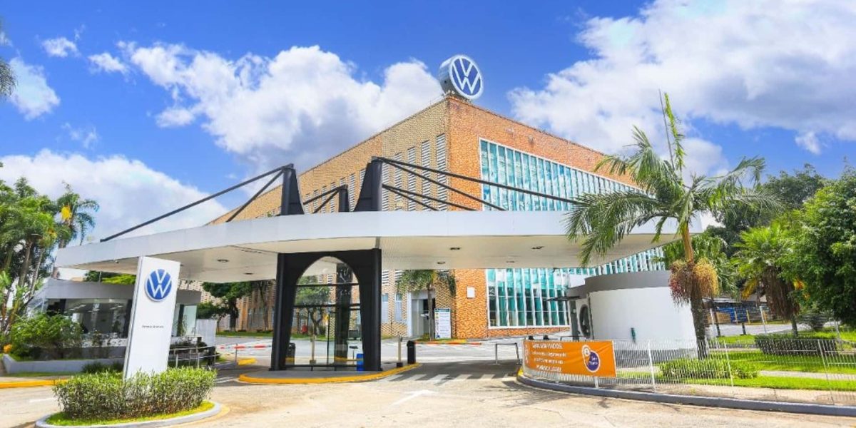 Fábrica da Volkswagen em Anchieta tem produção suspensa para modernização rumo aos híbridos