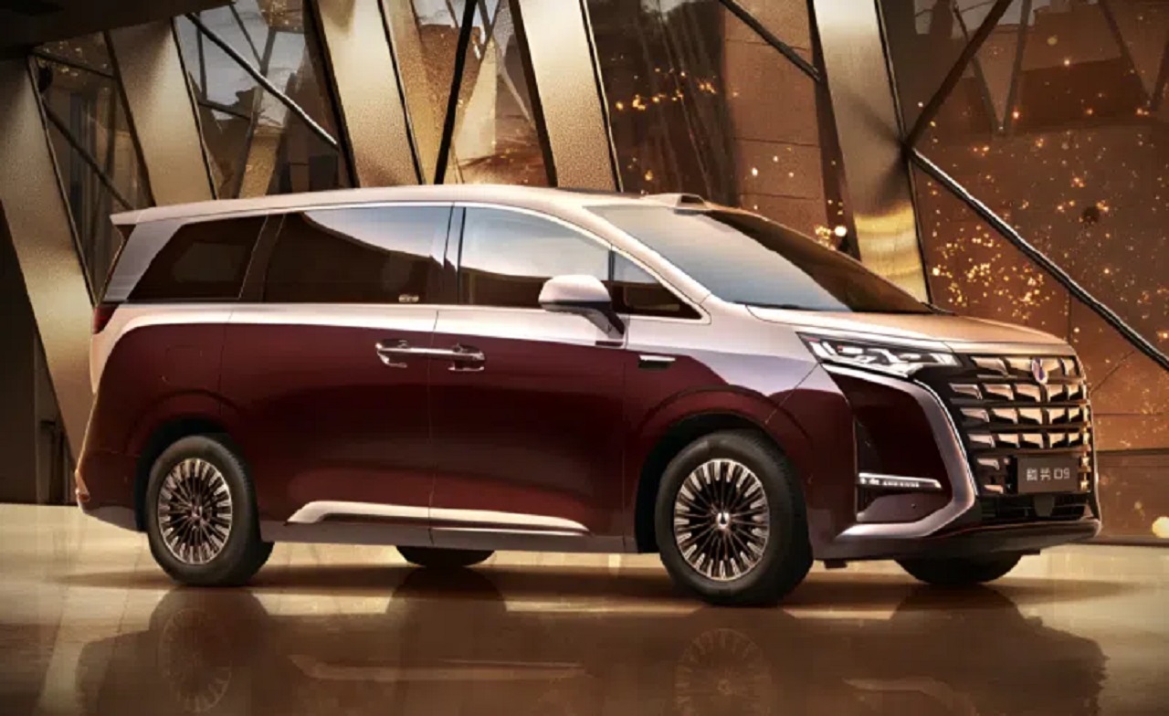 BYD Denza D9 estreia pré-venda em 29 de março com recarga ultrarrápida de 5 minutos