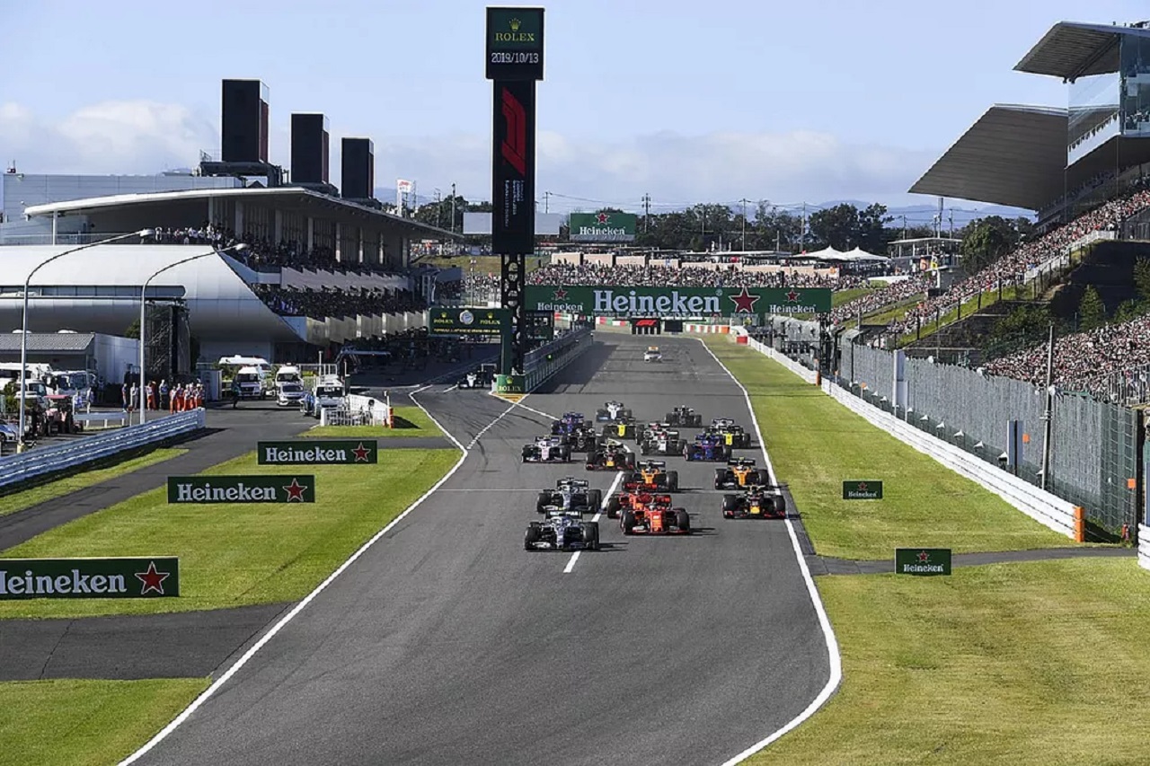 Oscar Piastri lidera segundo treino livre e desponta como destaque no GP do Japão