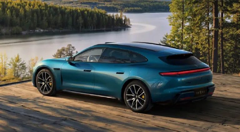 Huawei e SAIC lançam Z7T, primeiro station wagon fruto da parceria