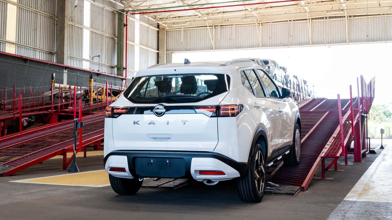 Novo Nissan Kait produzido no Brasil inicia exportações; saiba os destinos