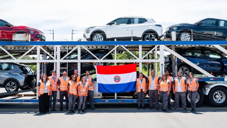 Novo Nissan Kait produzido no Brasil inicia exportações; saiba os destinos
