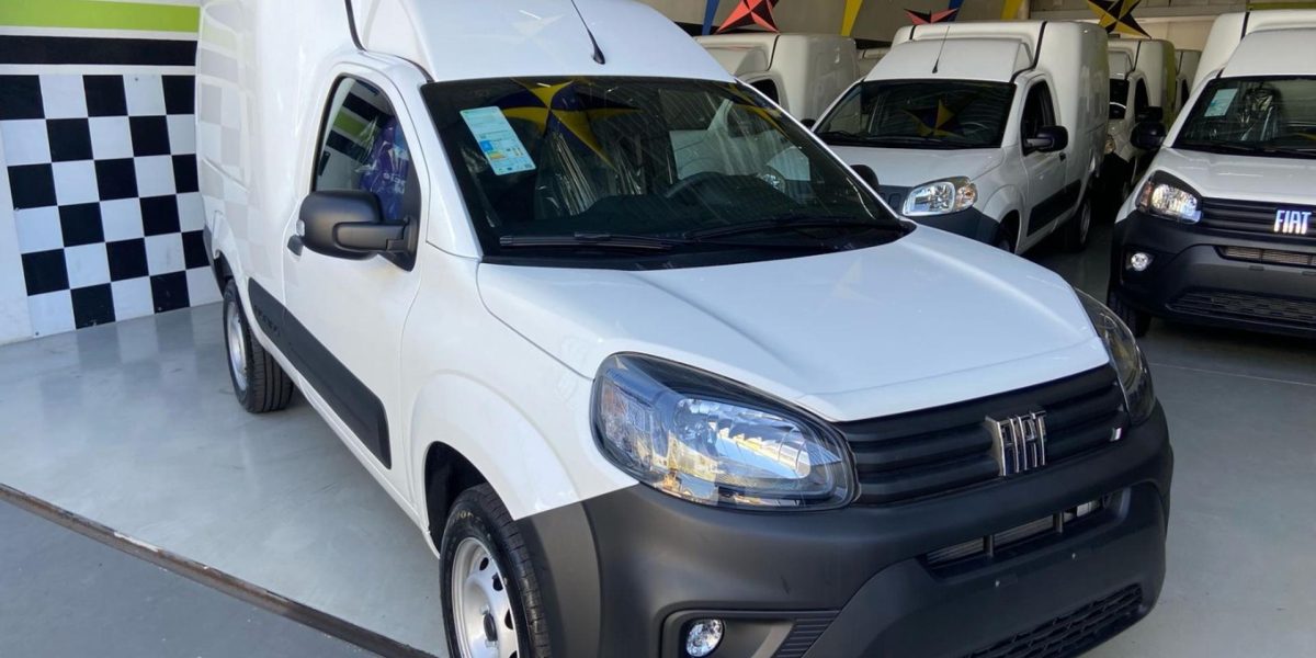 Fiat Fiorino ganha desconto de R$ 24.890,00 para CNPJ em março