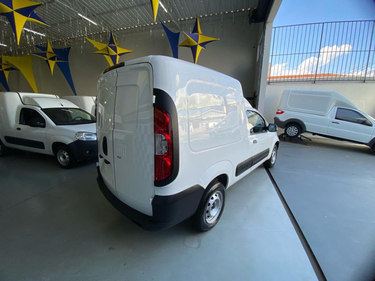 Fiat Fiorino ganha desconto de R$ 24.890,00 para CNPJ em março