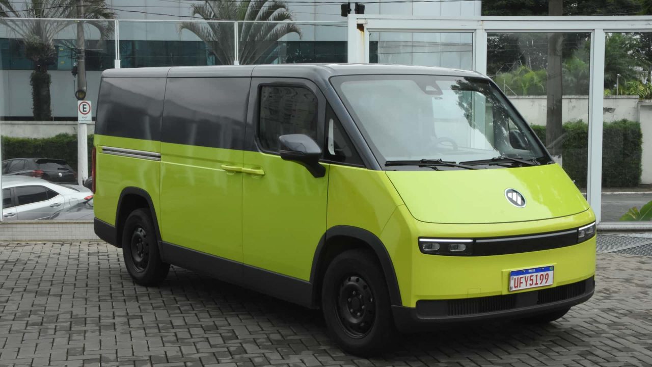 Foton estreia linha de comerciais elétricos no Brasil com preços a partir de R$ 235 mil