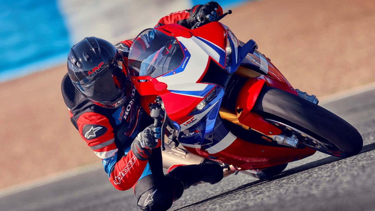Honda lança CBR1000RR-R Fireblade SP 2026 com preço de R$ 189 mil