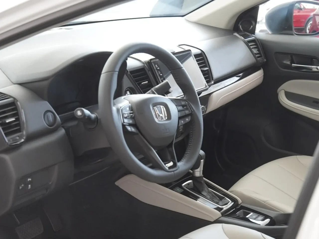 Honda oferece R$ 13.848,12 de desconto no City Touring para PcD em março