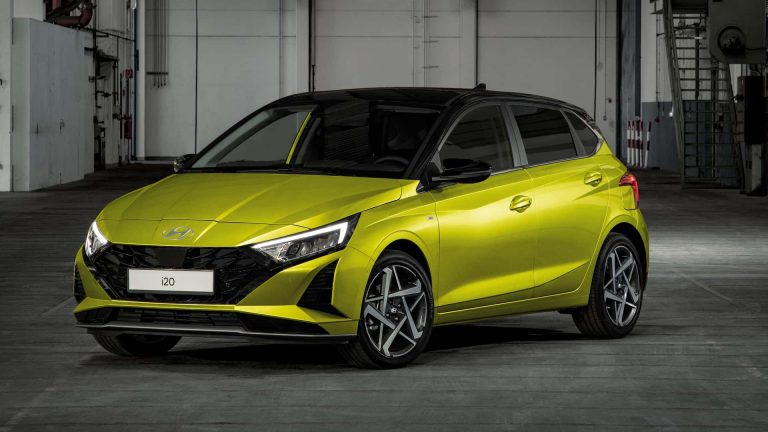 Hyundai i20 2027 chegará ao Brasil com proposta de SUV
