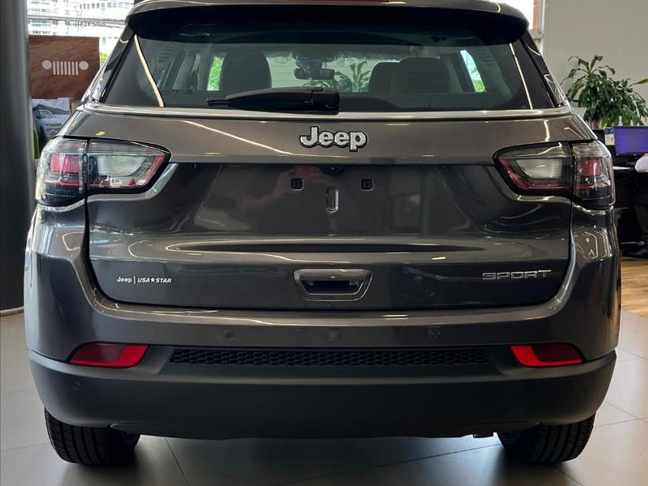 Jeep dá R$ 20.473,83 de desconto no Compass Sport para CNPJ